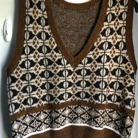Brown and Cream Patterned Sweater Vest - Picture 1 of 5